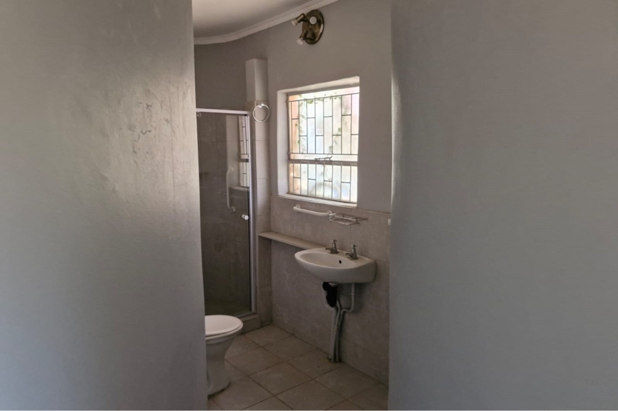 4 Bedroom Property for Sale in Wilkoppies North West